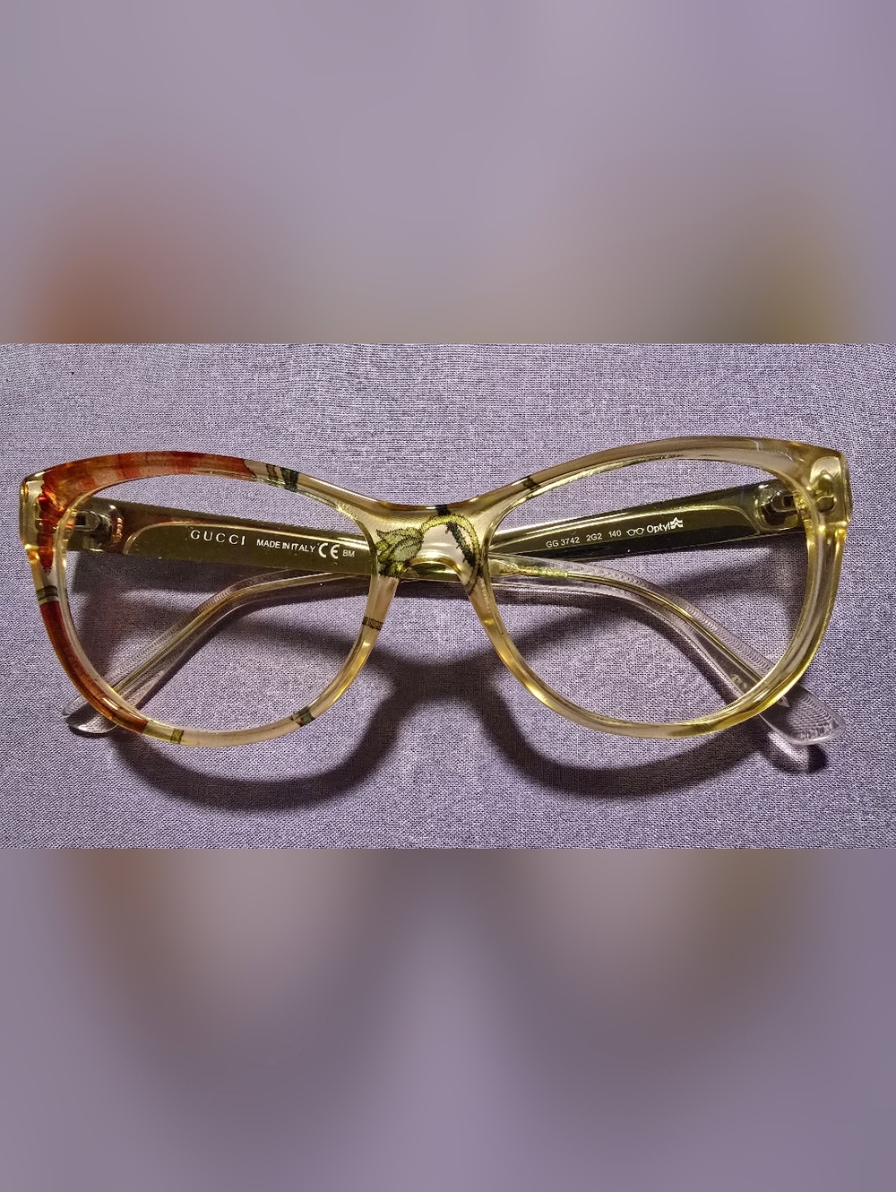Gucci Eyeglasses / Frames
